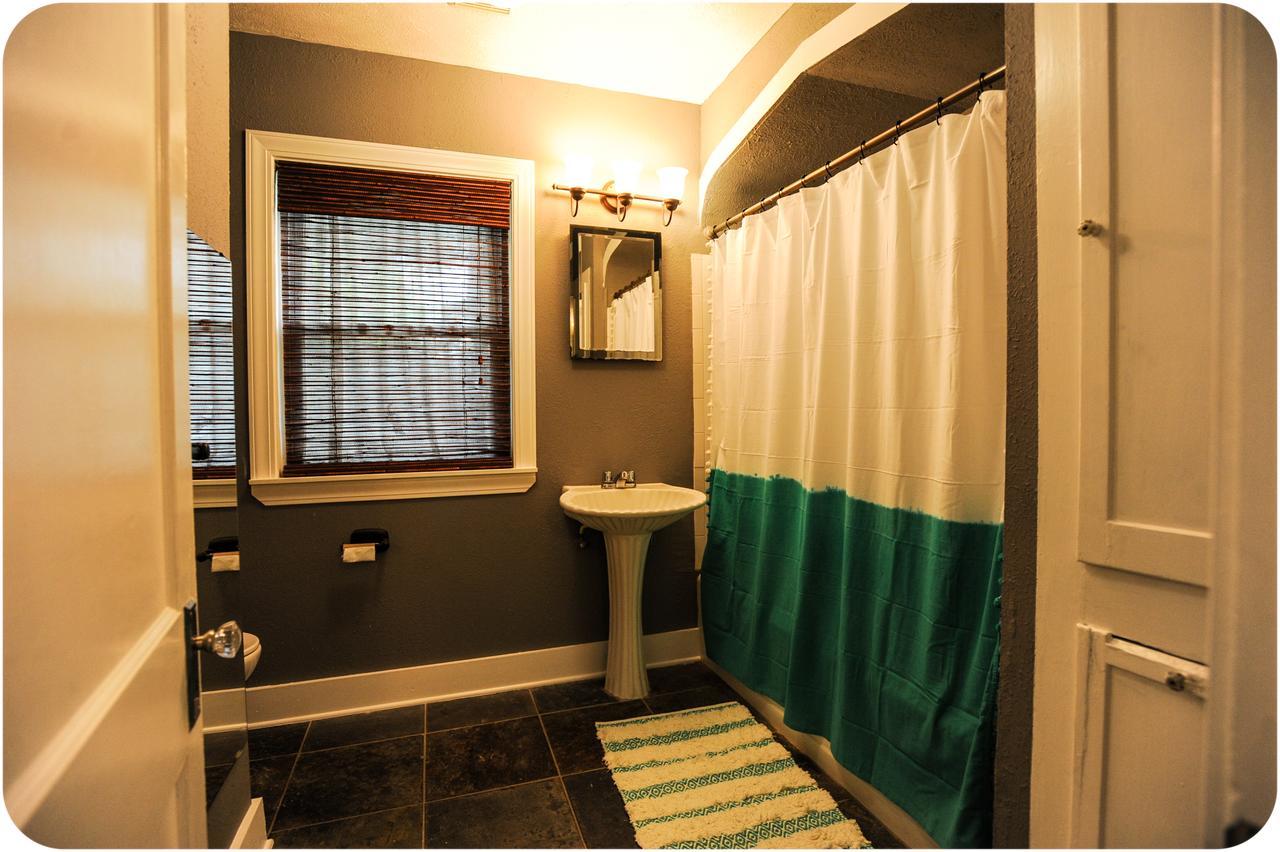 The Coyle Cabin - Close To Downtown, Stadiums, U Of H, Med Center Houston Dış mekan fotoğraf